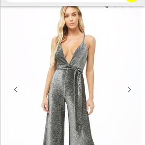 🧡Plunging Belted Metallic Jumpsuit🧡